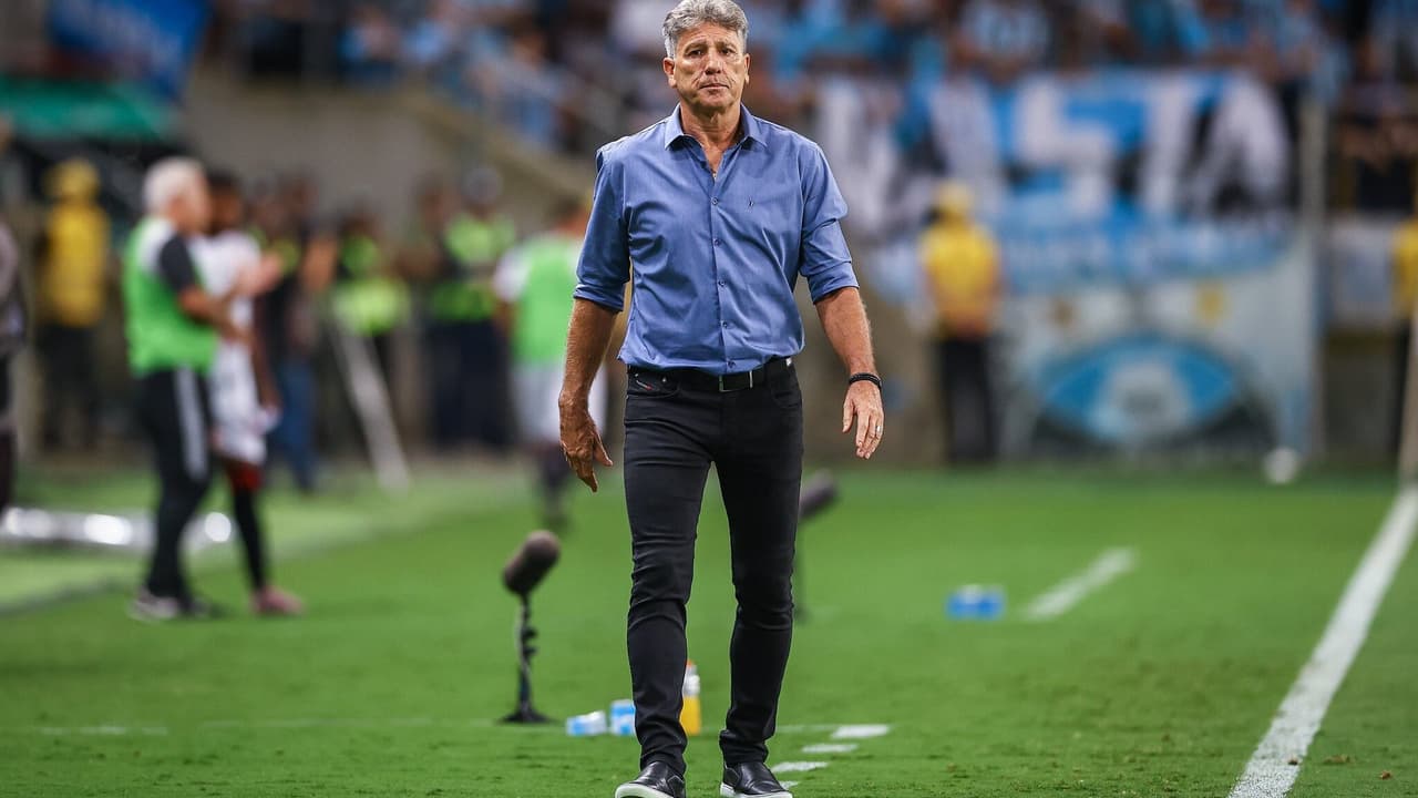 Grêmio viaja com elenco completo para confronto no Paraná.