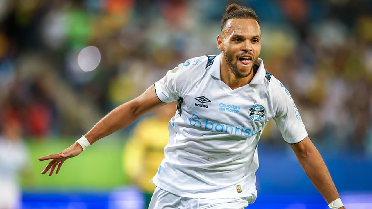 DESTAQUE! Braithwaite encanta a torcida do Grêmio após marcar mais um gol