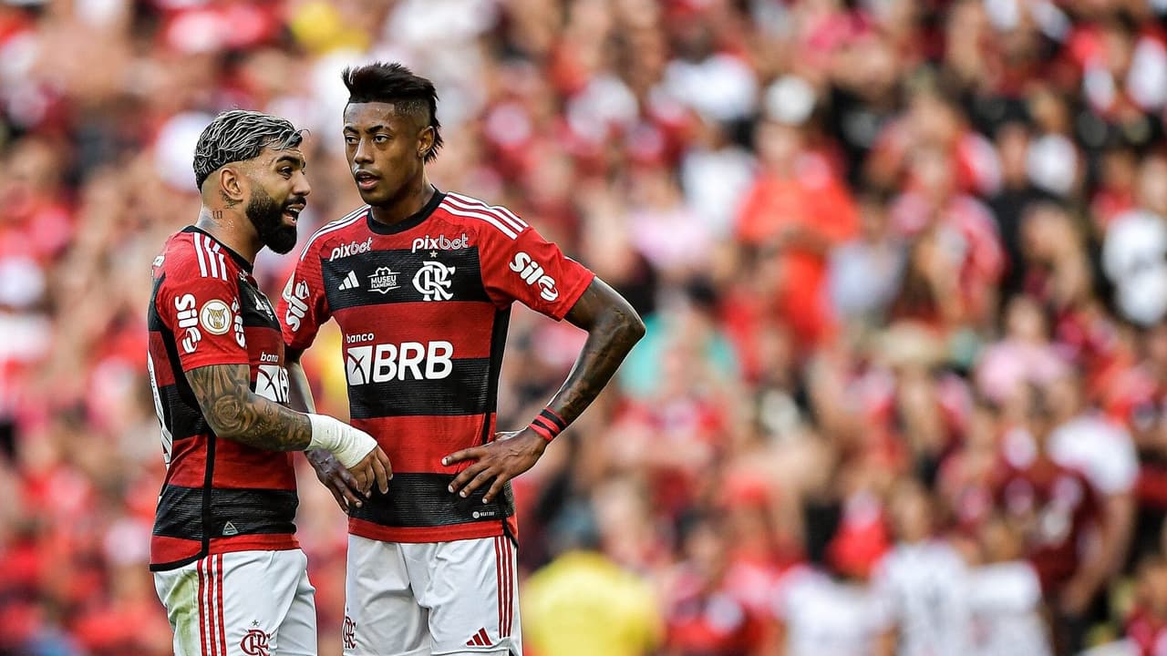 Gabigol e Bruno Henrique formam dupla de ataque no Flamengo em 2024