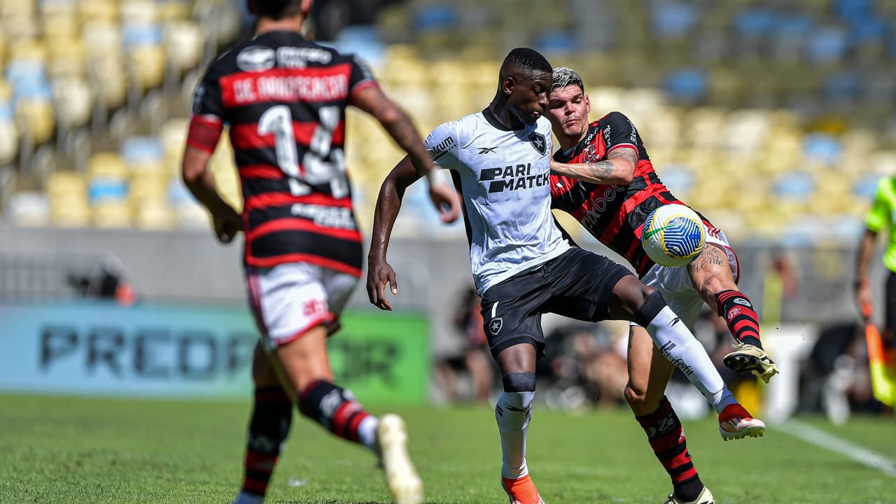 Jornalistas apontam vencedor de clássico entre Botafogo e Flamengo no Brasileirão