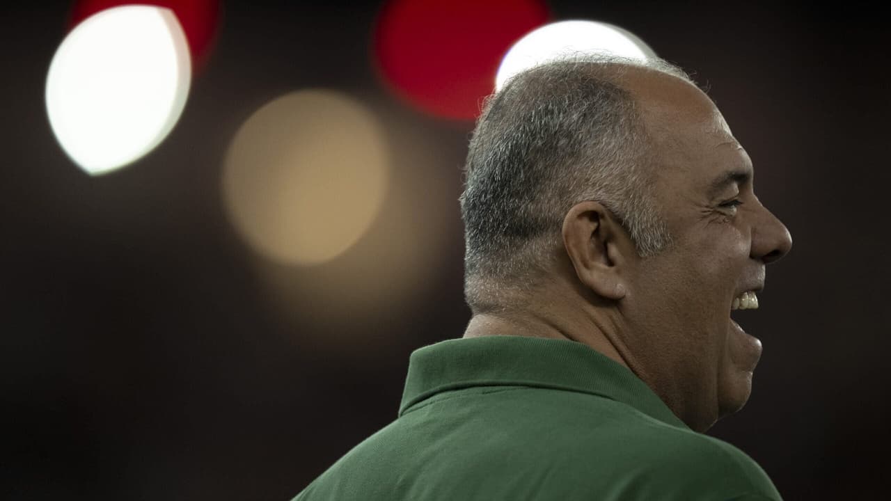 Flamengo faz proposta por promessa espanhola Carlos Alcaraz; valores e detalhes.