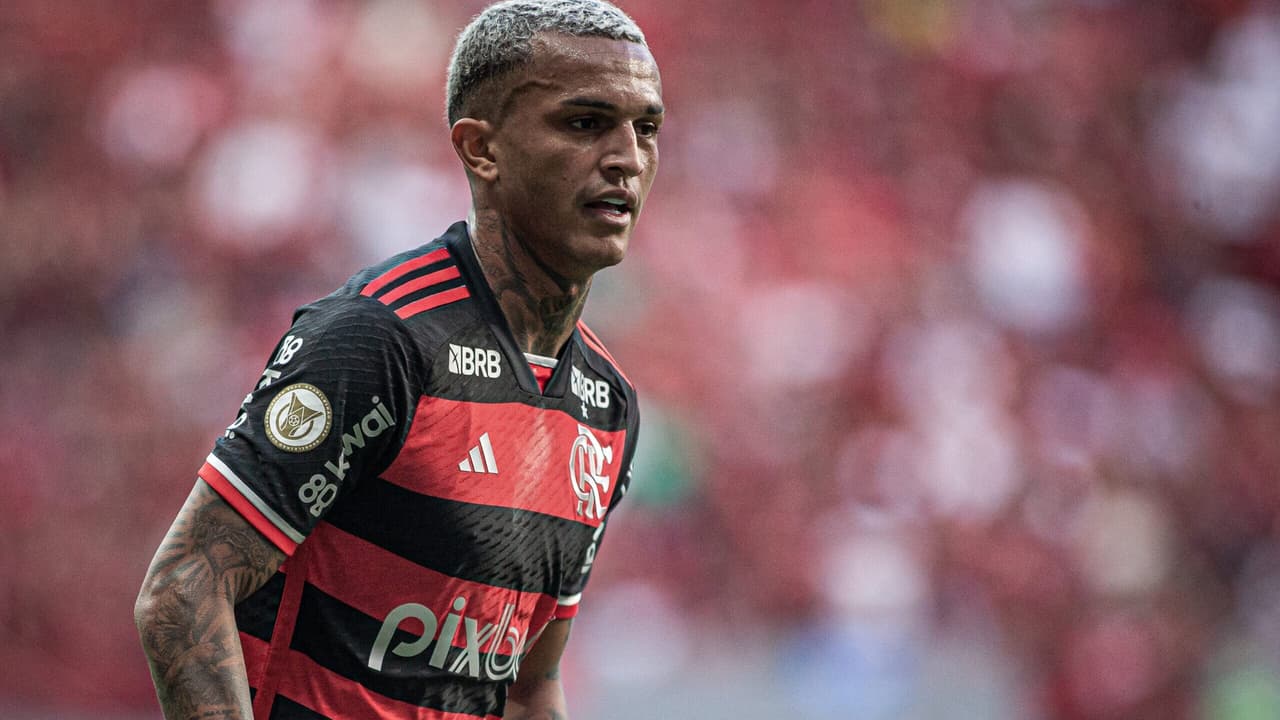 Críticas à atuação de Wesley no clássico entre Botafogo e Flamengo.