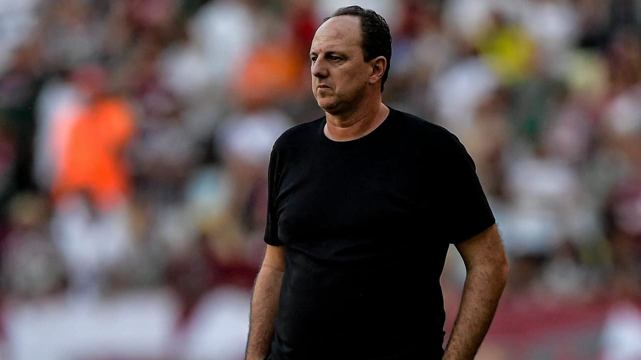 Rogério Ceni do Bahia nunca venceu o Flamengo como técnico.