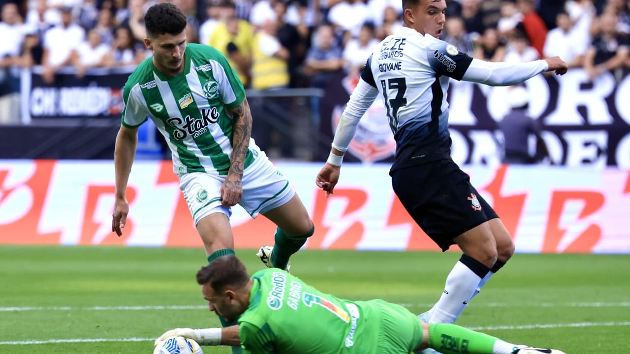 Web perdoa Giovane em confronto entre Corinthians e Juventude após expulsão provocada.