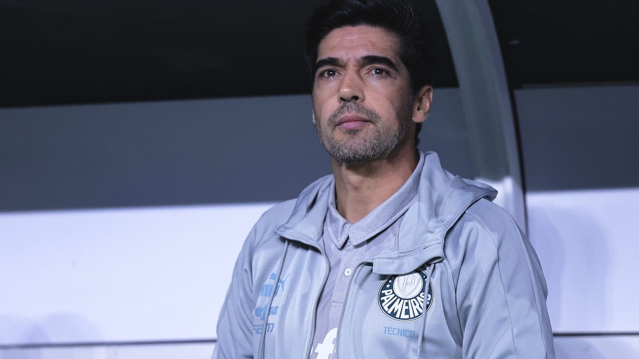 Repórter critica expulsão de Abel Ferreira em Palmeiras x Flamengo: inconcebível
