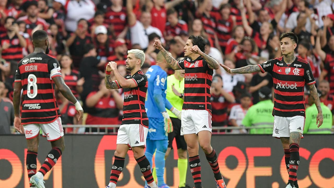 Flamengo enfrenta desafio da altitude contra o Bolívar em retrospecto negativo.