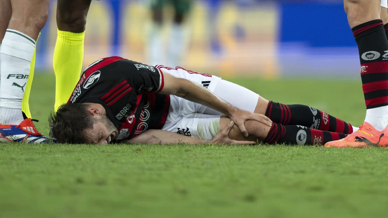 Lesão no Ligamento Cruzado Tira Viña de Jogos do Flamengo em 2024