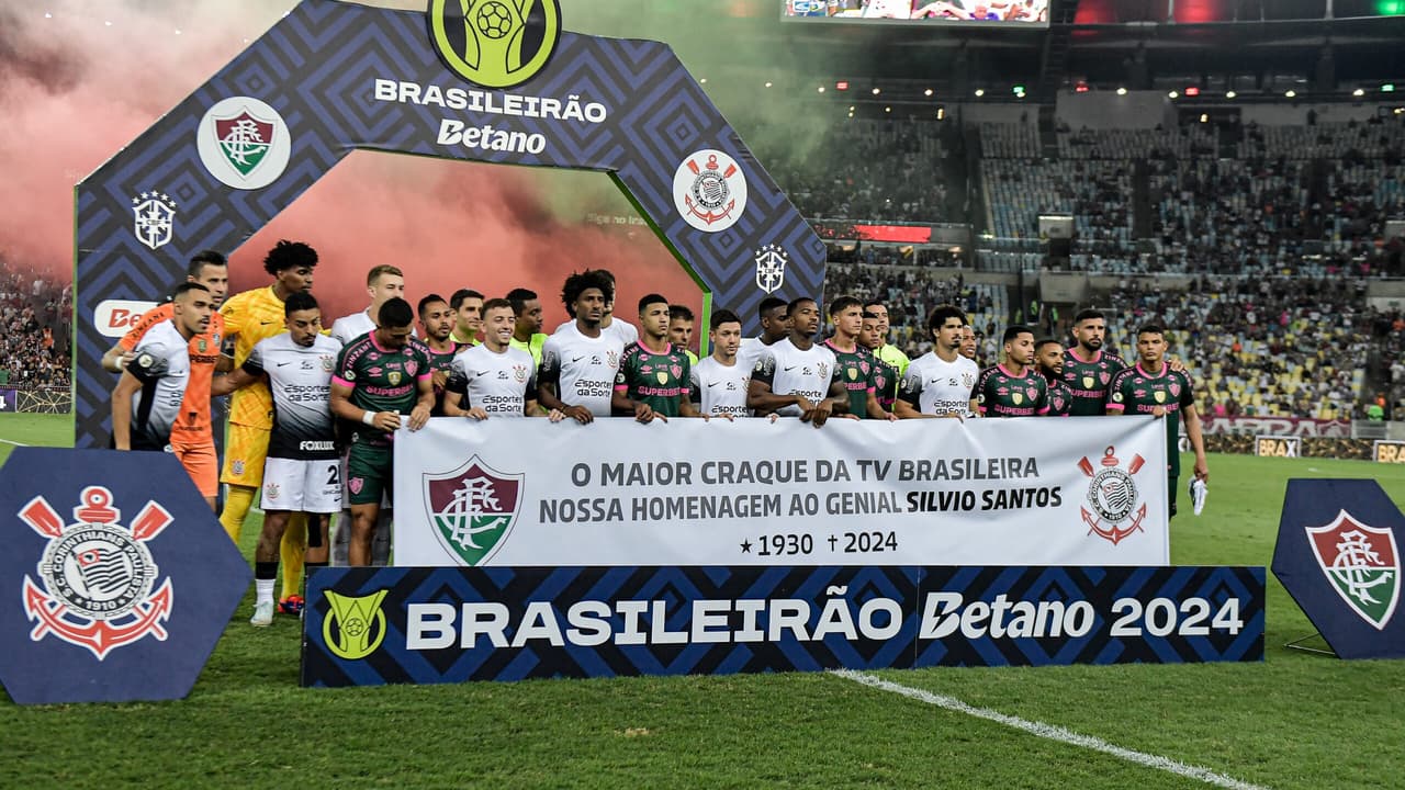Homenagem a Silvio Santos é feita por Fluminense e Corinthians antes de jogo.
