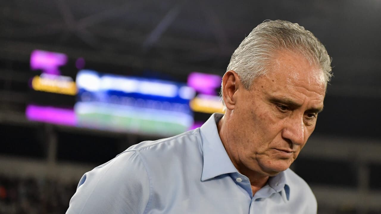 Tite elogia desempenho do Botafogo, porém critica derrota por 4 a 1 do Flamengo.