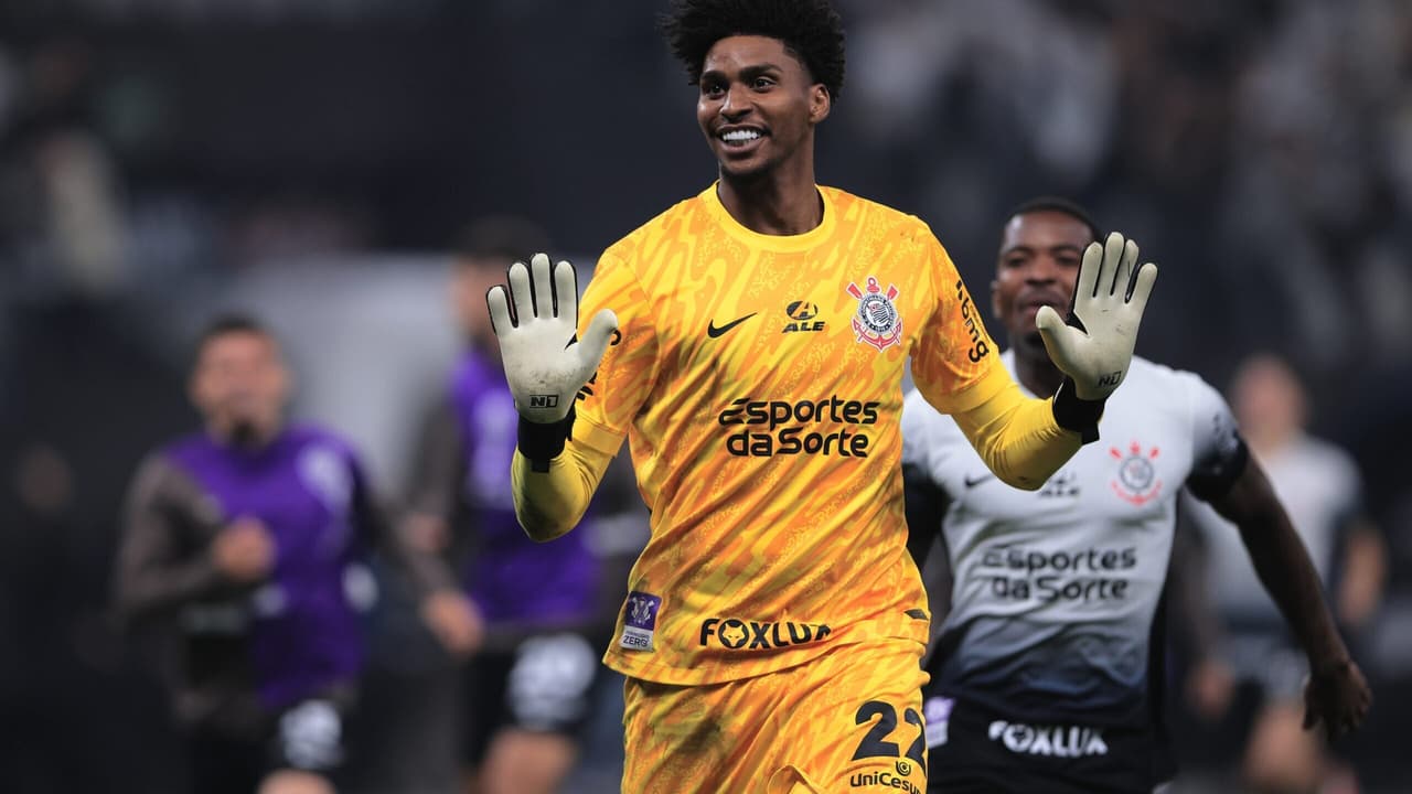 Corinthians negociando a compra de Hugo Souza do Flamengo por valores altos