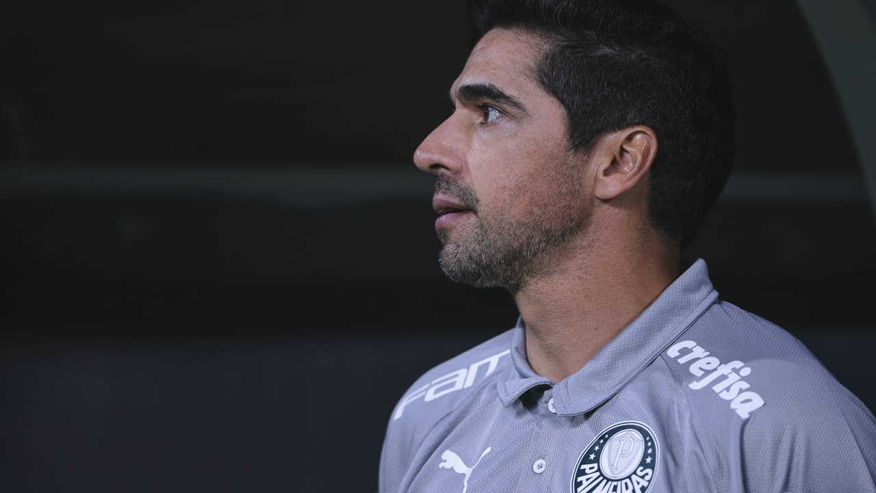 Possível fim do trabalho de Abel Ferreira gera opiniões de torcedores palmeirenses.