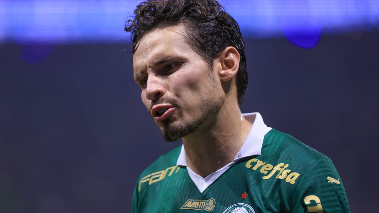 GOLPE DE SORTE? Raphael Veiga escapa de suspensão grave e aguarda definição sobre retorno