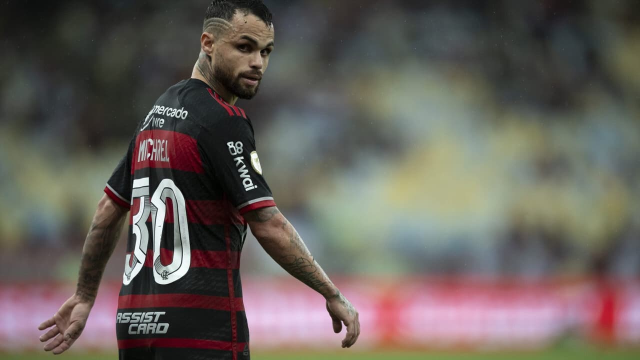 Flamengo informa lesões de Michael e De La Cruz sem detalhes sobre gravidade.