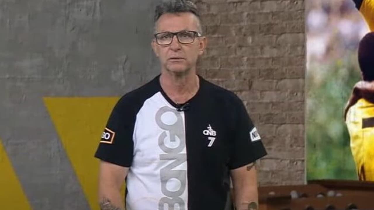 Neto revela escalação do Corinthians para partida contra o Flamengo