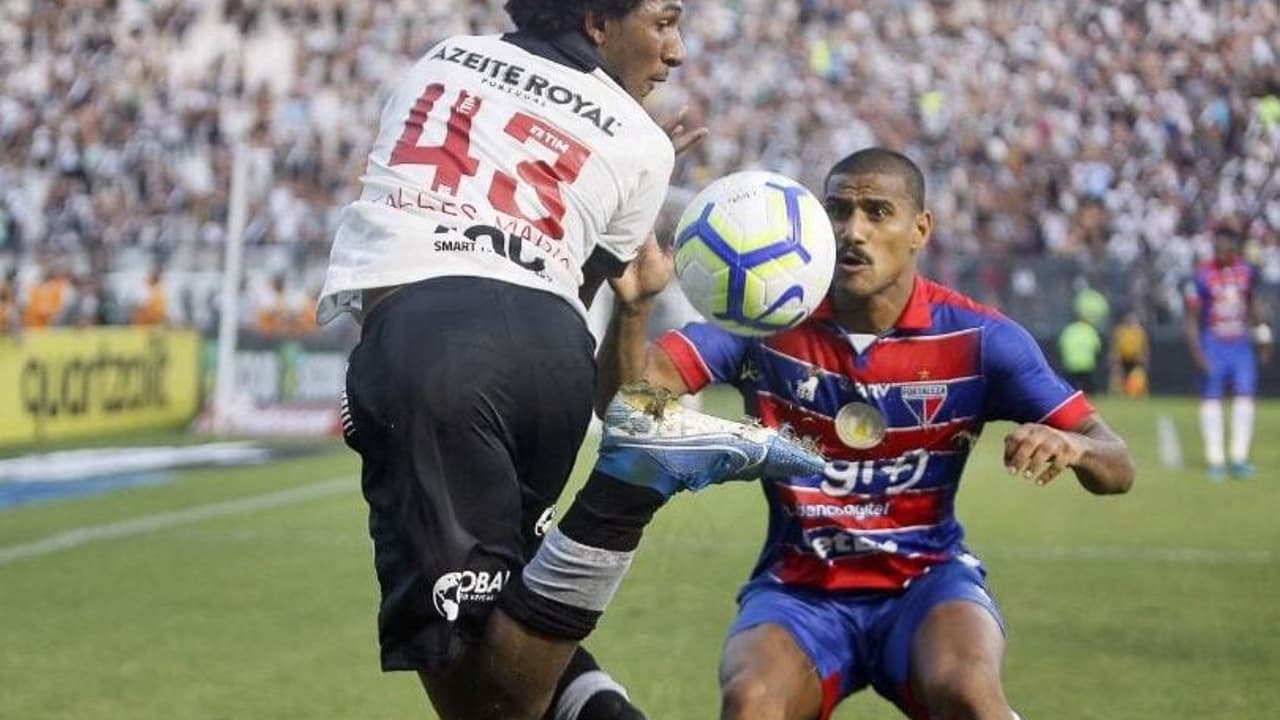 Corinthians encaminha empréstimo de Talles Magno, ex-Vasco para reforçar equipe.
