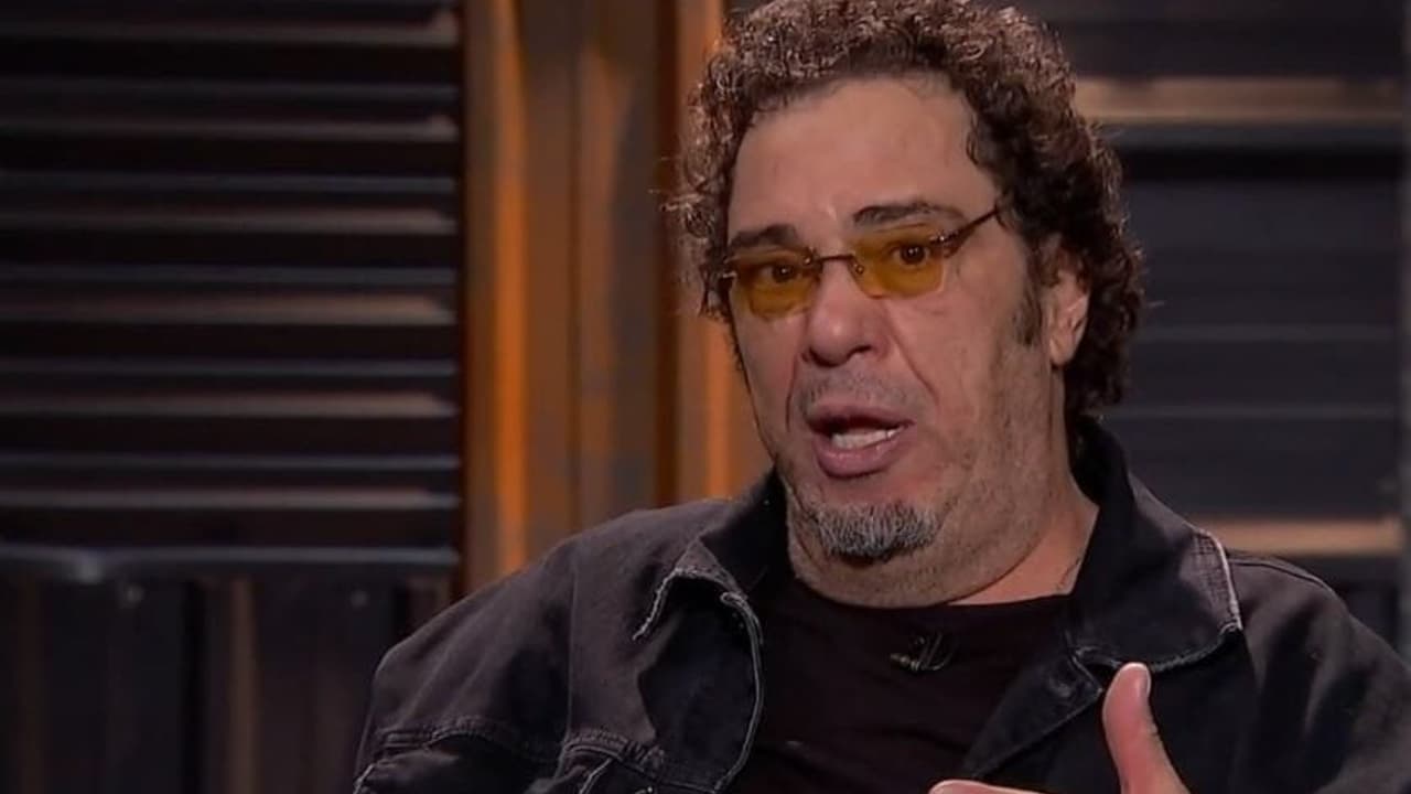 Casagrande elogia contratação de corneta titular do Corinthians: um reforço essencial.