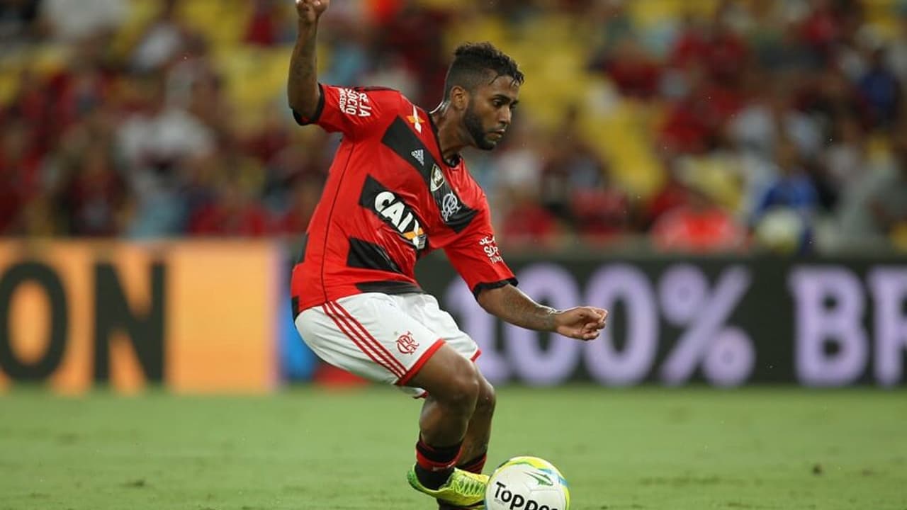 Ex-jogador do Flamengo recorda época de indisciplina no clube carioca