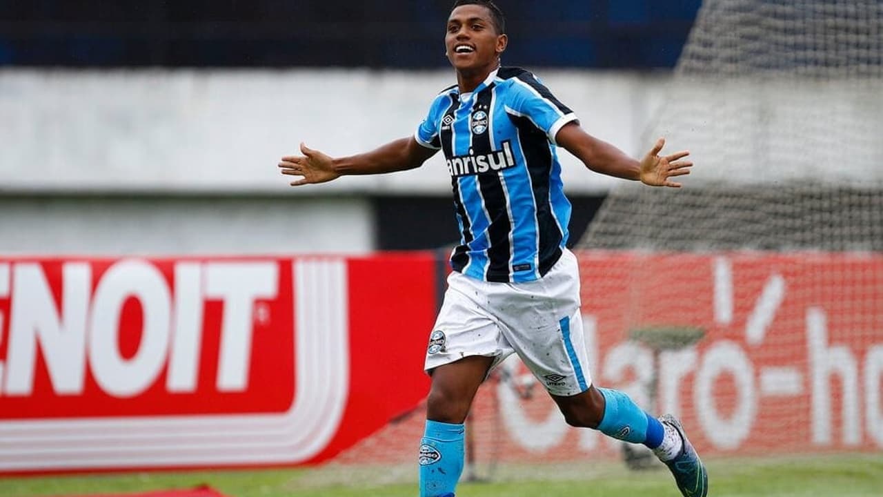 Ex-Gremio é anúnciado em rival da Série A: possível retorno em vista.