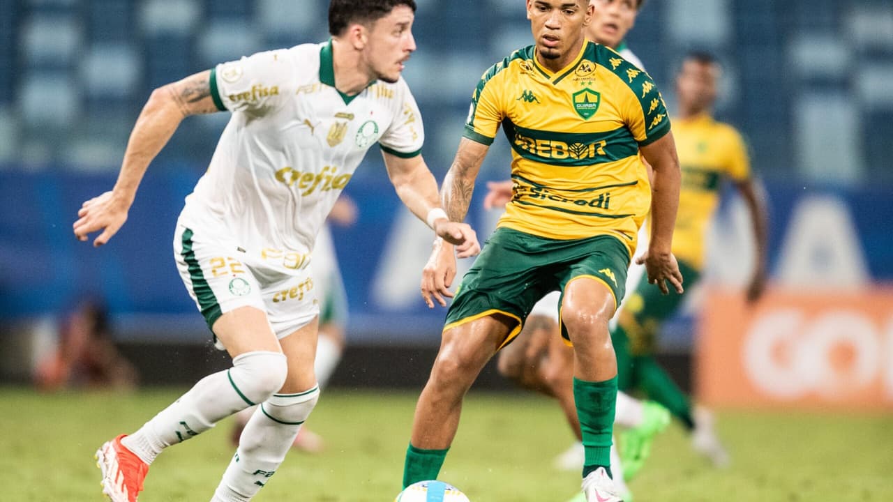 Partida do Palmeiras hoje: onde ver, horário e escalações do jogo.