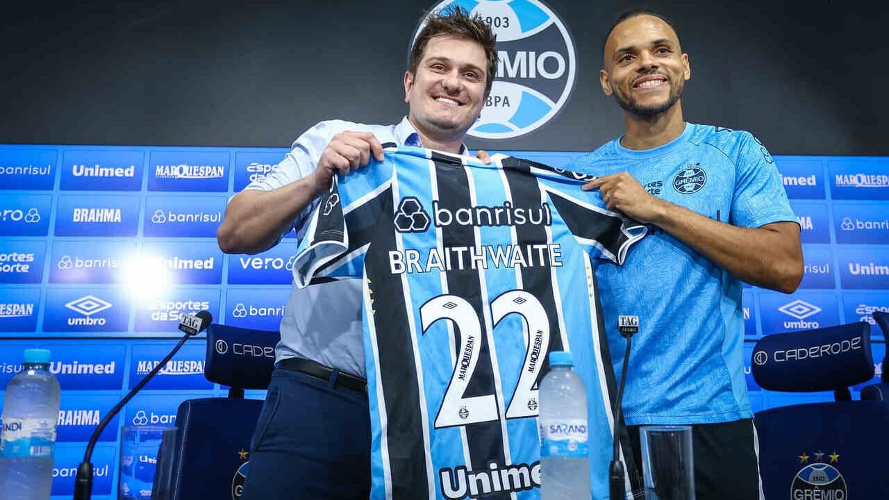 Braithwaite Finalmente Revela Pronúncia Correta de Seu Sobrenome