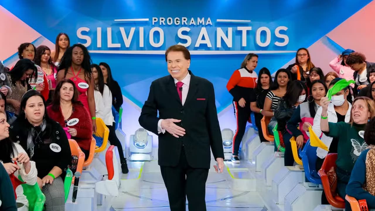 Homenagem de Fluminense e Corinthians a Silvio Santos nas redes sociais