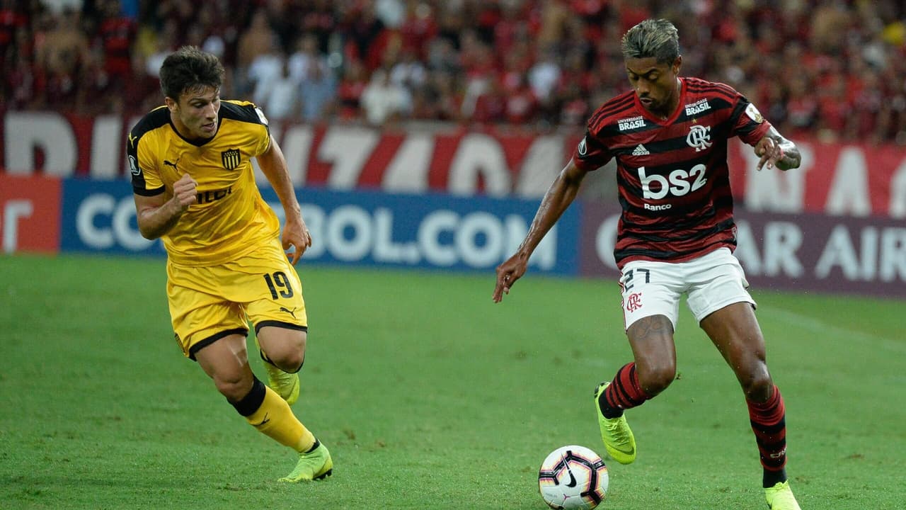 Árbitro de Flamengo x Peñarol é considerado o melhor sul-americano pela análise do Cria Lab!