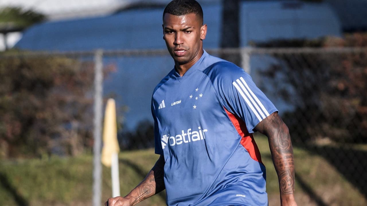 Retorno de Barreal reforça Cruzeiro contra Libertad desfalcado na Sul-Americana.