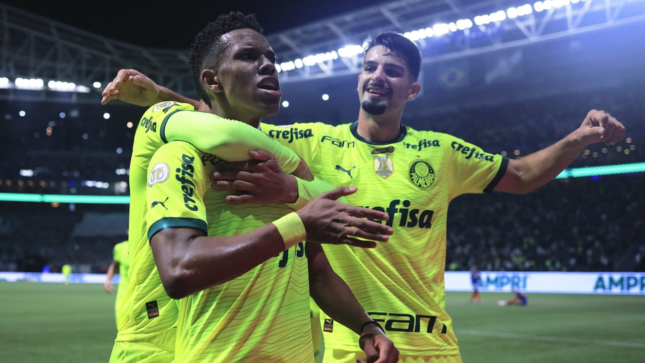 CRAQUE! Estêvão supera marca em média de Neymar em seu primeiro ano