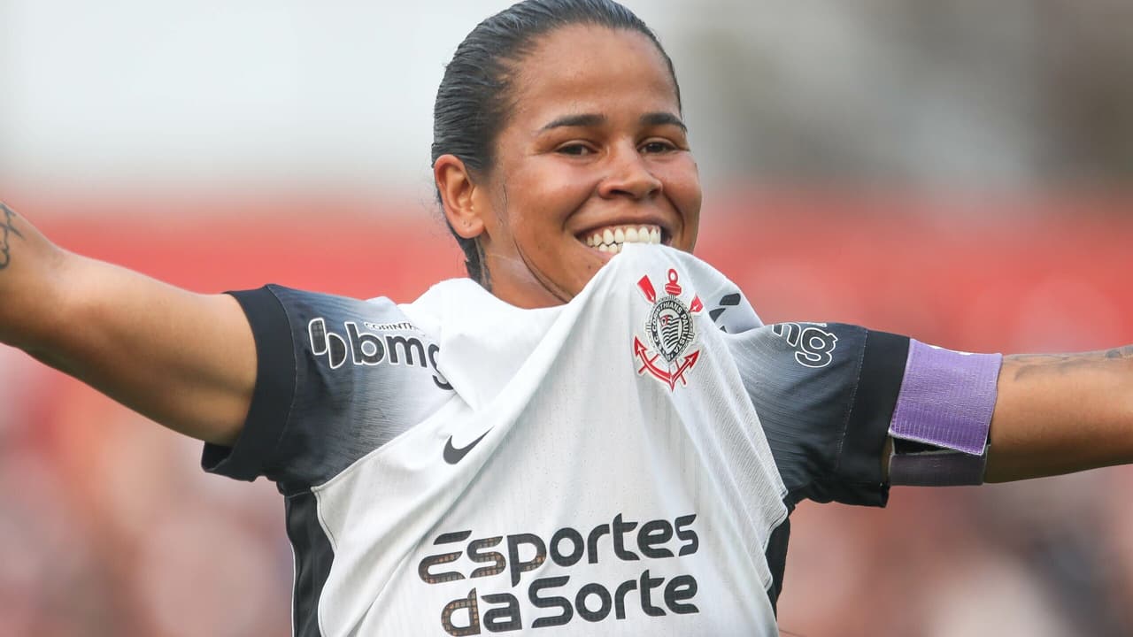 Vic Albuquerque comemora conquista do Corinthians e reflete sobre desafios superados