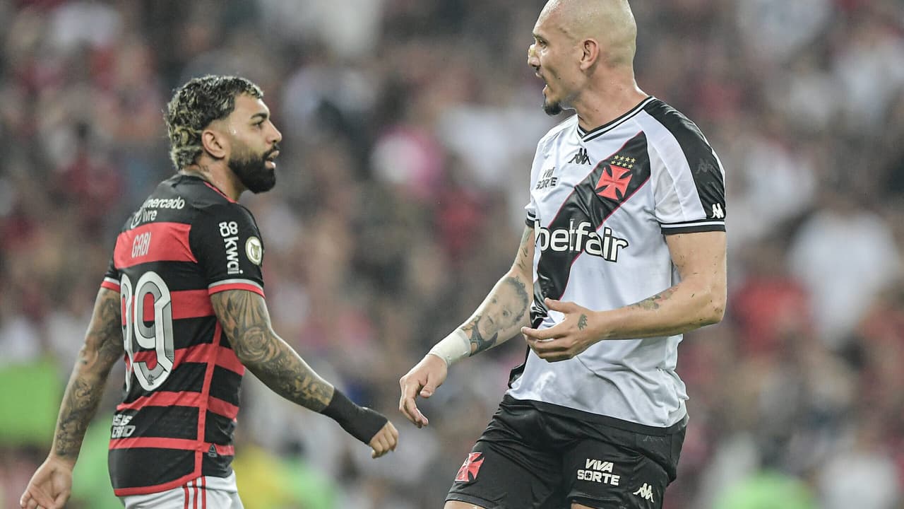 Gabigol perde espaço no Flamengo com escolha de Tite por Carlinhos
