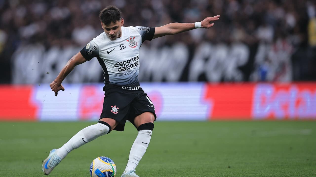 Ramón mantém equipe titular do Corinthians para clássico contra o São Paulo.