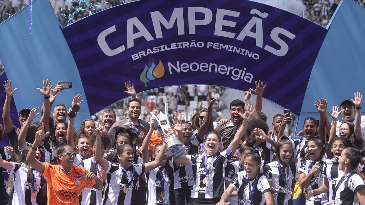 Corinthians vive seu auge na temporada em sintonia com a torcida