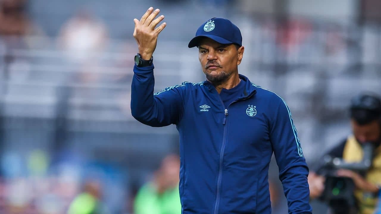 Novo Comando do Grêmio contra o Flamengo sem Renato Gaúcho e Auxiliar