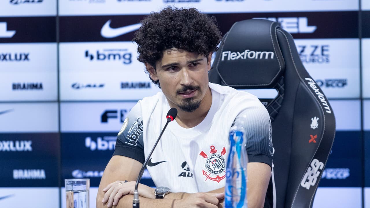 Corinthians Deve Priorizar Títulos Nas Copas Ou No Brasileirão? Zagueiro Opina
