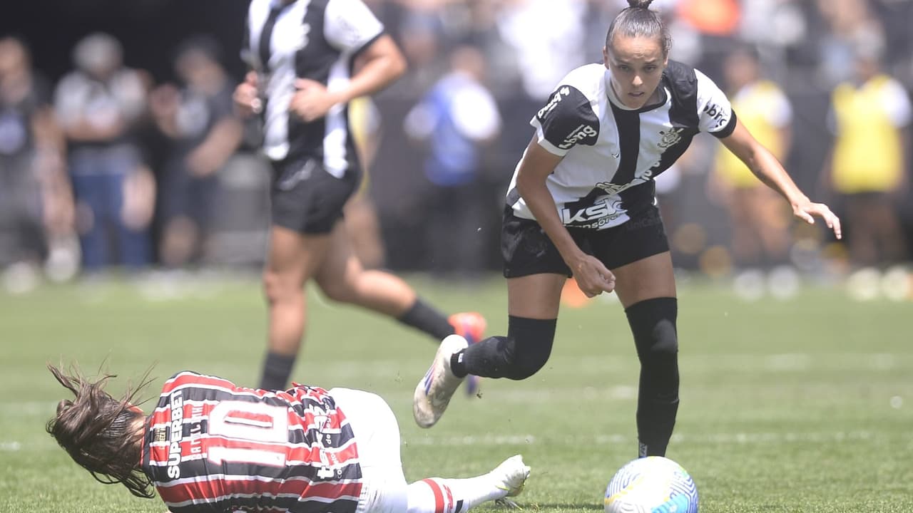Desempenho da Equipe e Futuro de Gabi Portilho no Corinthians