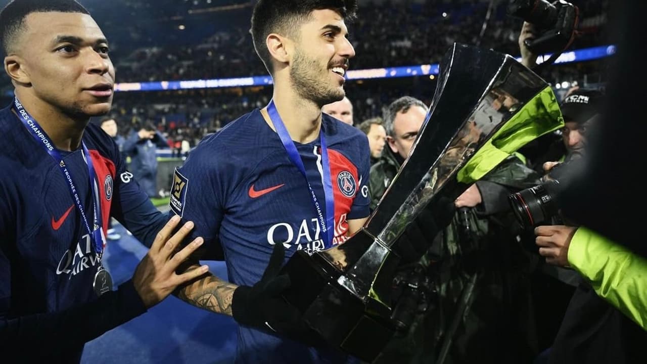 Influência de ex-Corinthians impulsiona início elogiado de Beraldo no PSG