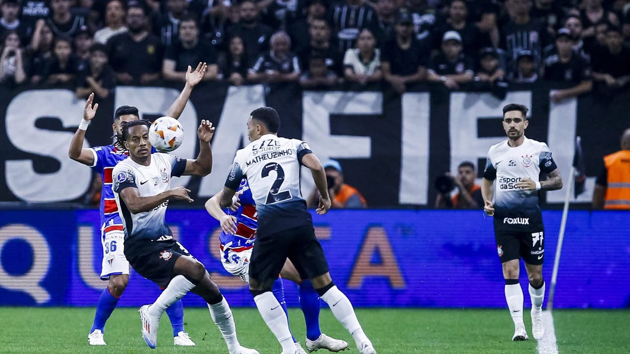DEFESA SÓLIDA! Corinthians confia em sequência de 3 jogos sem sofrer gols para vencer o São Paulo