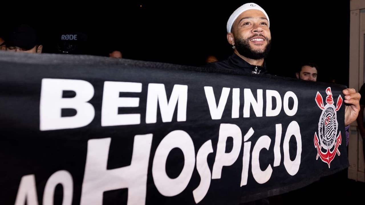 Depay chega ao Corinthians com expectativa de impacto no cenário futebolístico nacional.