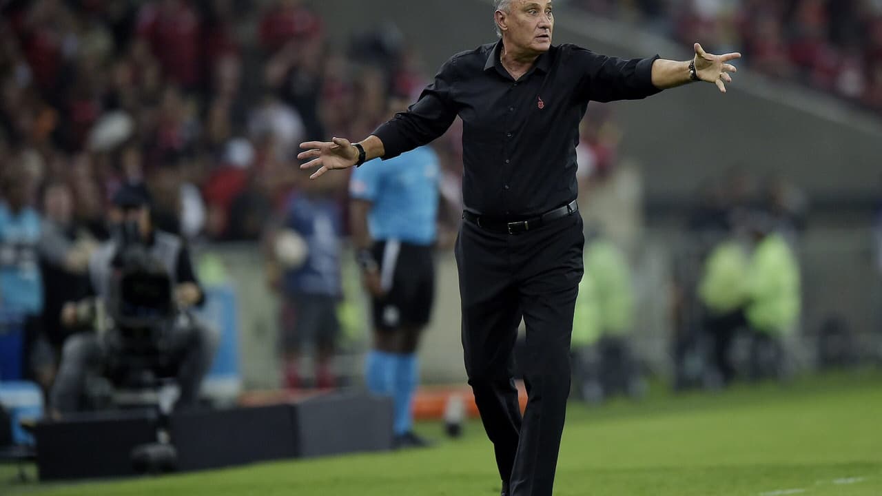 NA CORDA BAMBA! Tite balança no comando do Flamengo antes de decisão na Libertadores