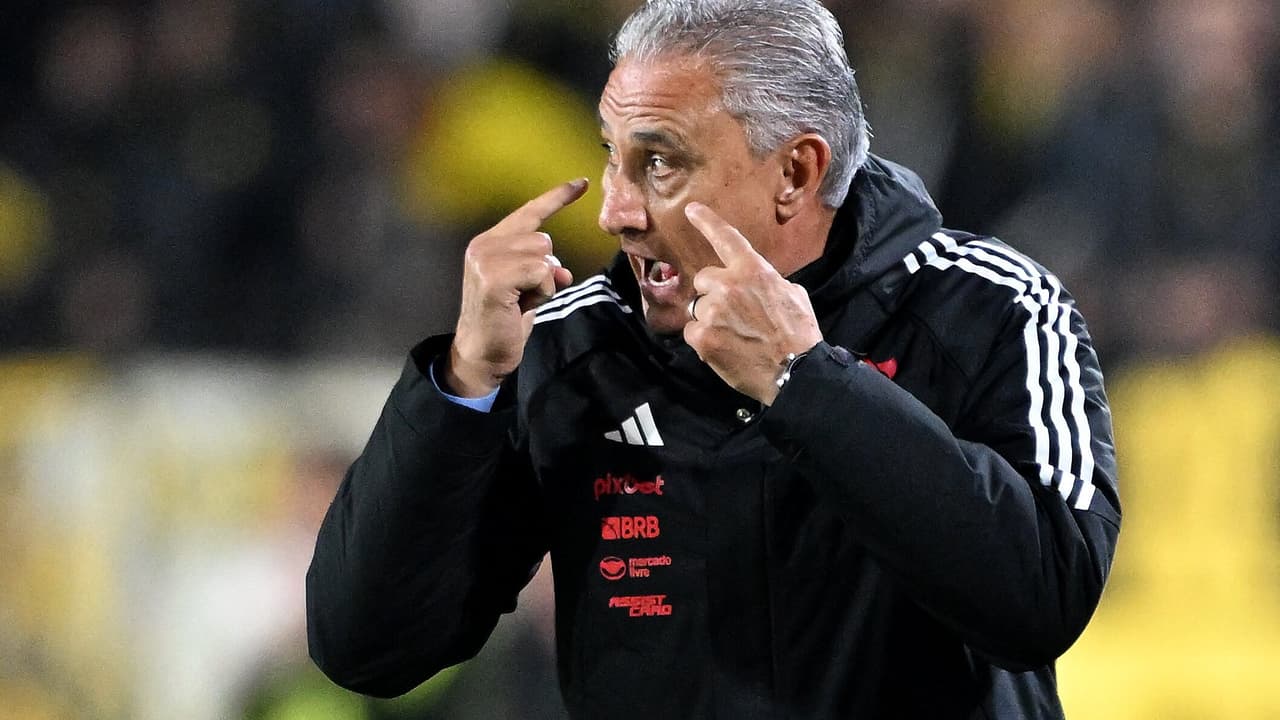 Tite analisa escassez de gols do Flamengo e se entristece com lesão de Pedro.