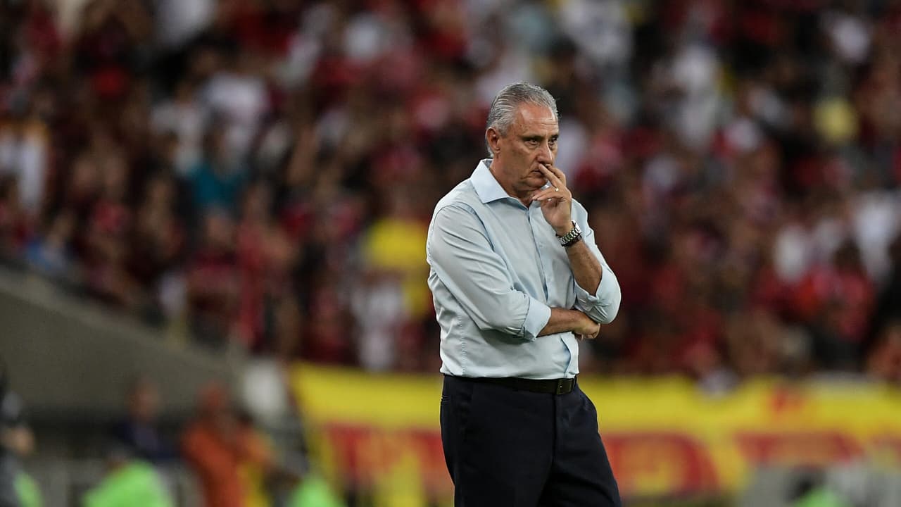 Torcida do Flamengo critica Tite por substituição de joia: É pessoal