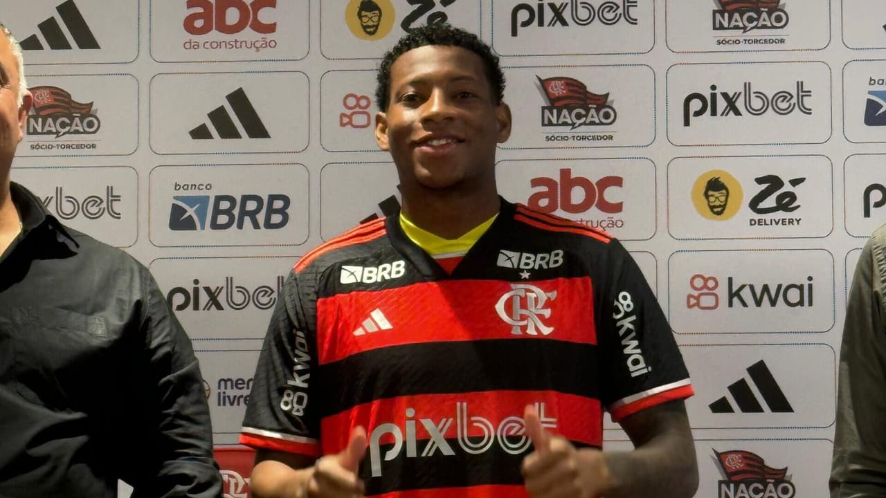 Plata almeja marcar gol no Maracanã em estreia pelo Flamengo.