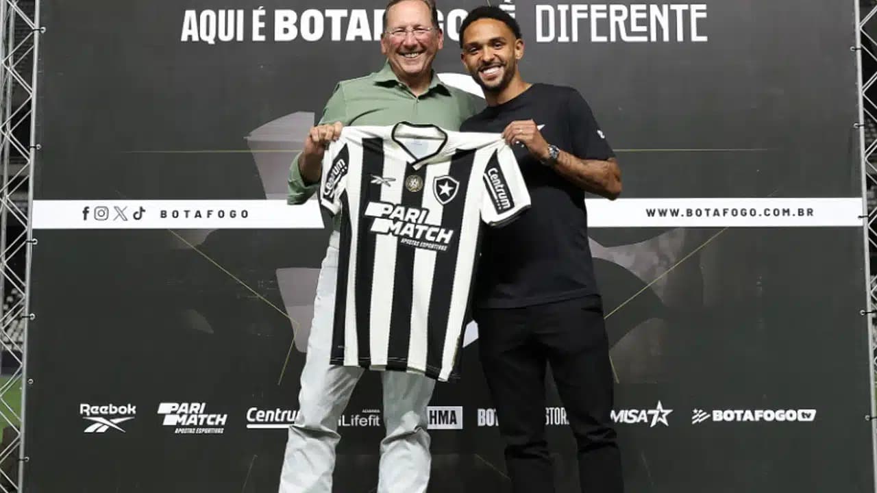 Cruzeiro lucra com transferência de Vitinho para o Botafogo; veja detalhes financeiros.
