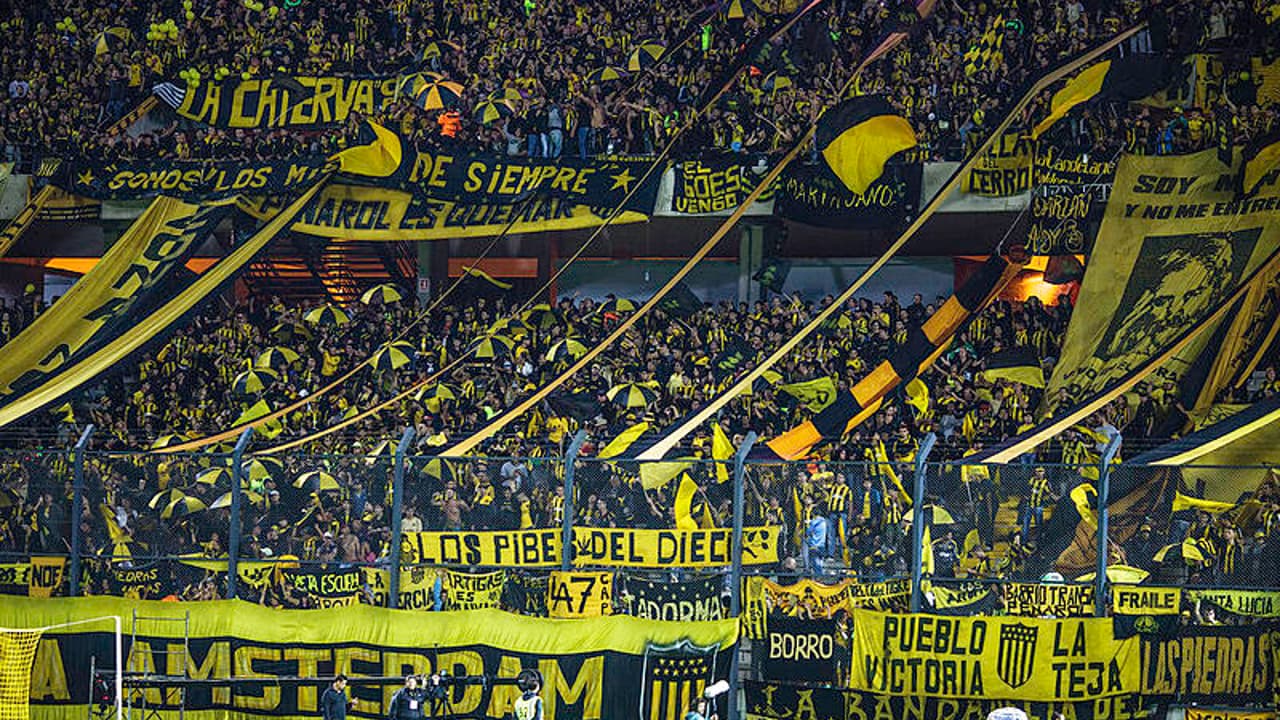 Peñarol anuncia punições contra racismo na Libertadores: atitude firme contra preconceito.