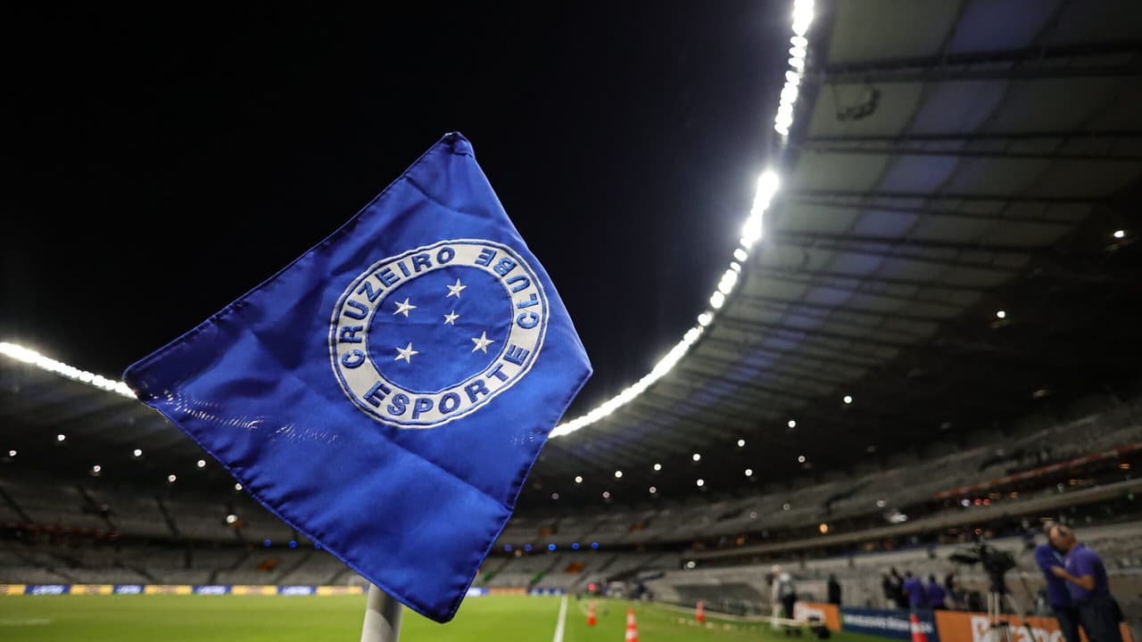 Origem e História do Escudo do Cruzeiro: Símbolo de Tradição e Conquistas no Futebol