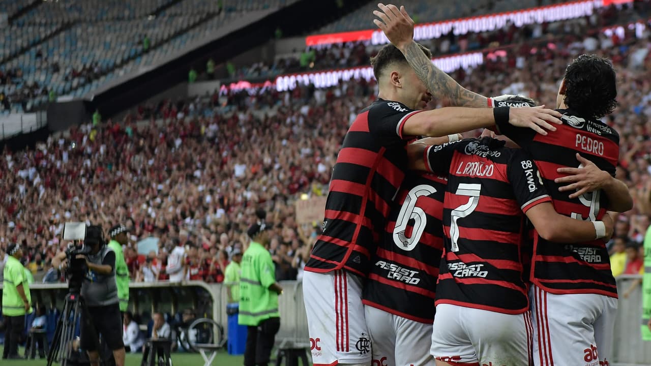 Flamengo conta com retornos importantes para decisão contra o Bahia