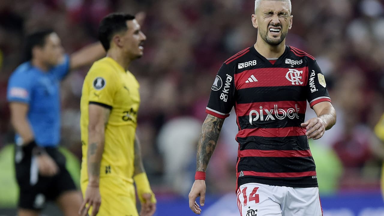 JOGOU MAL? Jornalistas criticam desempenho de Arrascaeta no último jogo