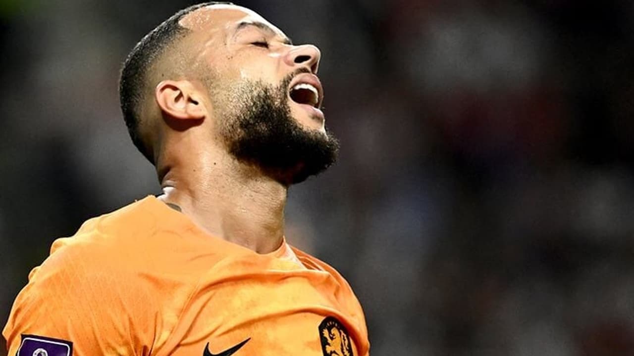 NÃO GOSTOU? Benja analisa números de Depay e dá sua opinião sobre contratação do atacante.