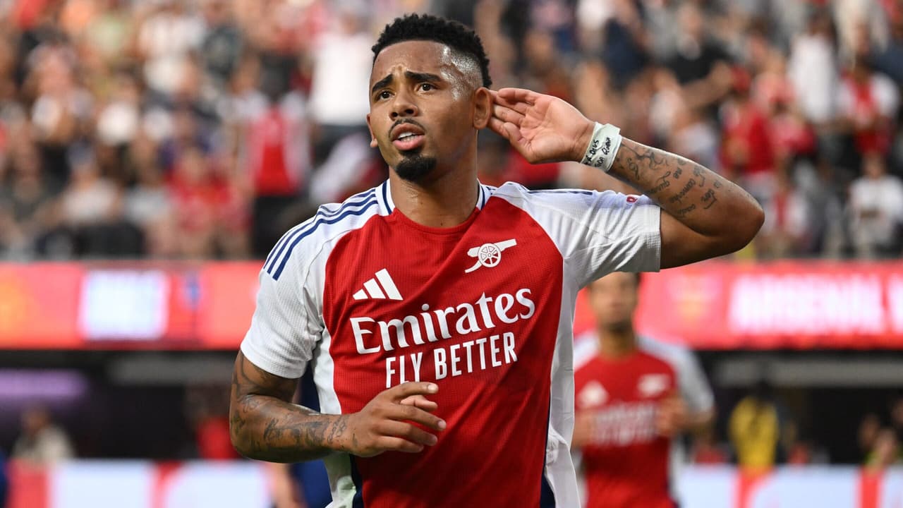 Palmeiras busca repatriar Gabriel Jesus, mas encontra resistência do Arsenal.