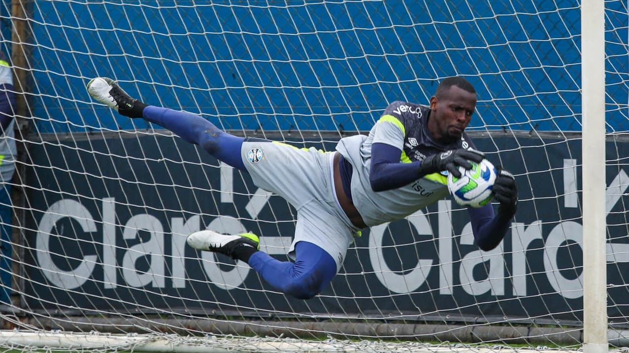 Goleiro do Grêmio Indiciado por Ato no Gre-Nal pela Polícia Civil